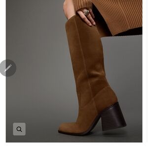 Vince Camuto Tan Heeled Boots